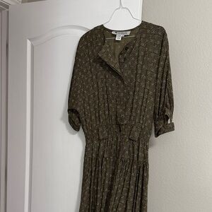 Ava & Aiden Olive Green Floral-Print Midi Dress